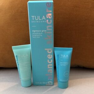 Tula Skincare Signature Glow Refreshing & Brightening Face Mist, 24-7 moisture